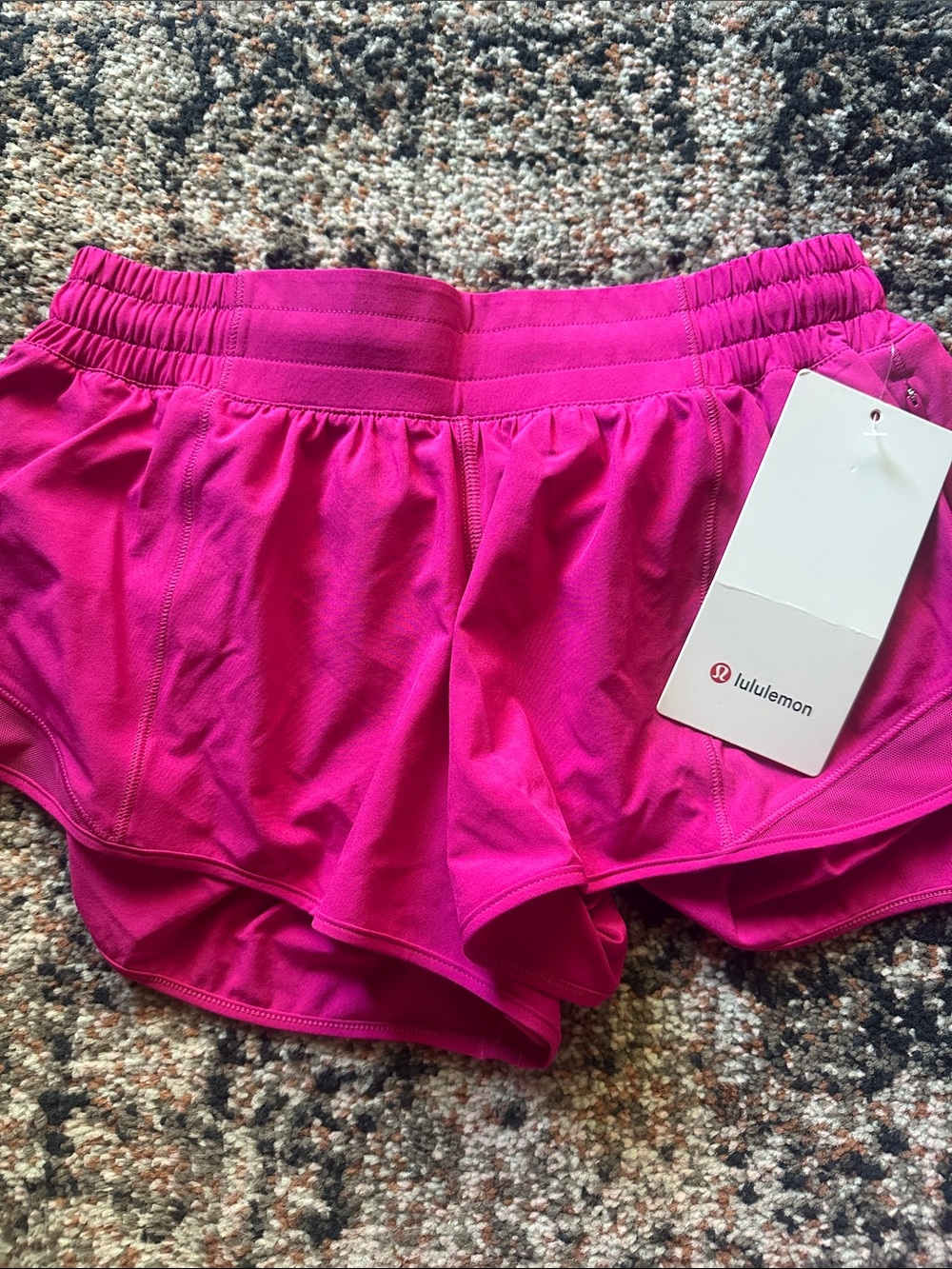 Lululemon Hotty Hot Shorts LR